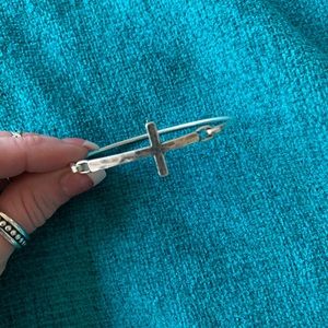 James Avery Horizon Cross Hook-On Bracelet